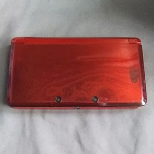 Nintendo 3ds with games and case